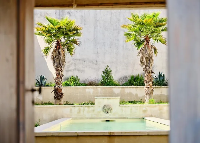 Emilienne Βίλα Aigremont